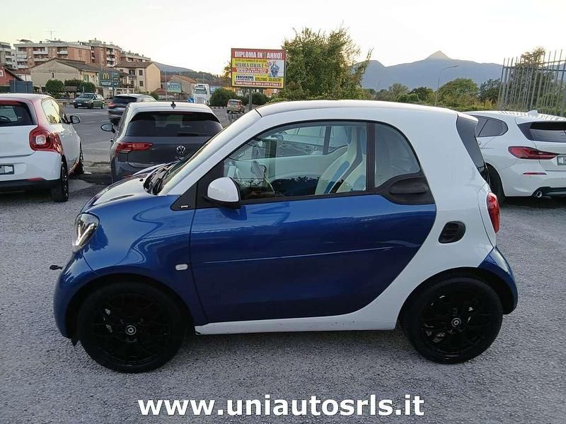 Usata Smart ForTwo Coupé Proxy 71 CV (52 kW) 2016 Blu/azzurro Utilitaria