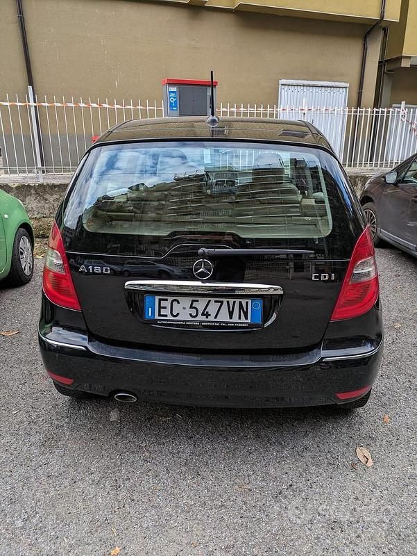 Usata Mercedes A180 Elegance 2010 Nero Berlina