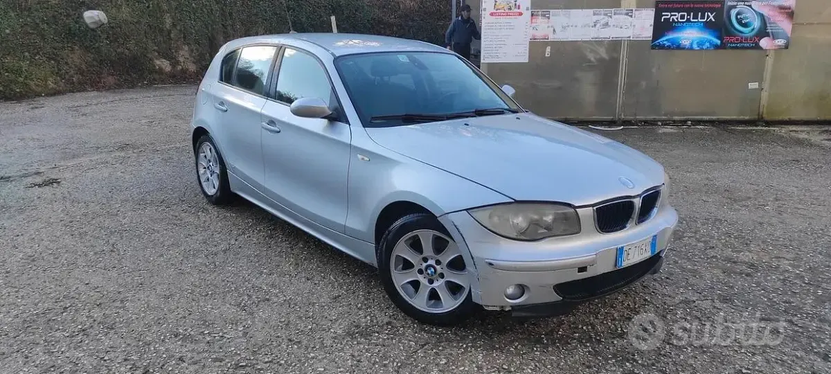 Usata BMW 118 122 CV (89 kW) 2005 Grigio Utilitaria