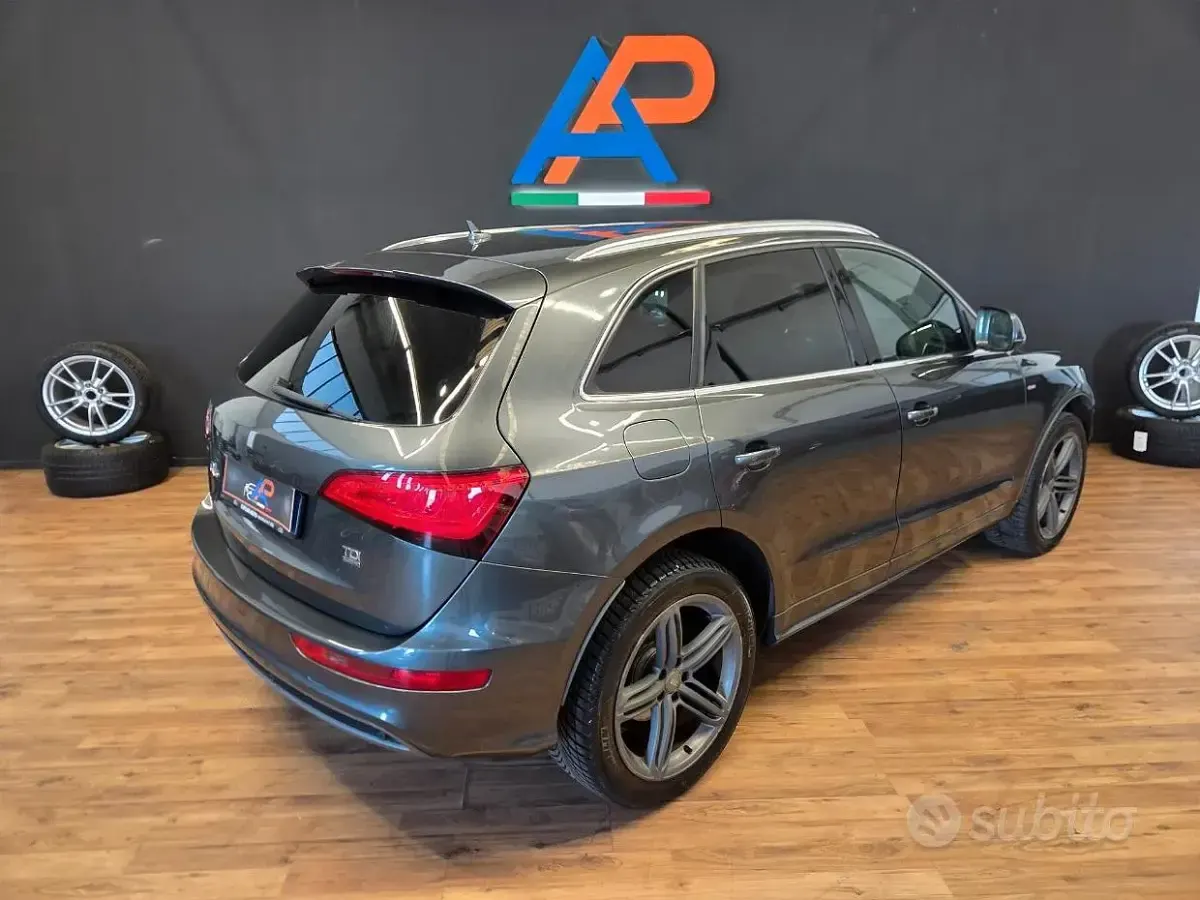 Usata Audi Q5 Advanced Plus 177 CV (130 kW) 2013 Grigio SUV