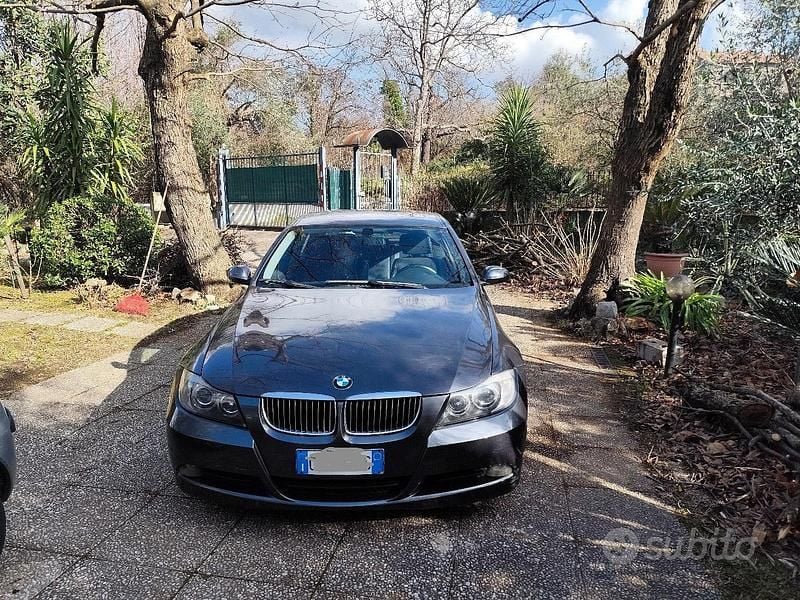 Usata BMW 320 Efficient Dynamics 163 CV (119 kW) 2005 Grigio Berlina