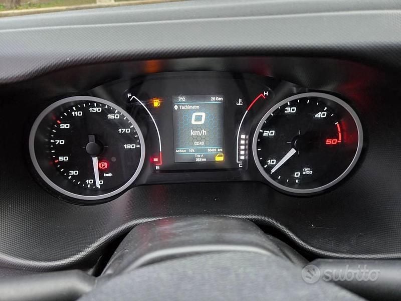 Usata Iveco Daily 136 CV (100 kW) 2023 Bianco Furgone