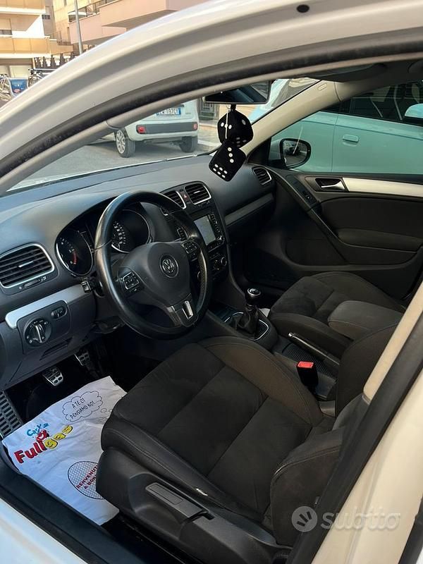 Usata VW Golf VII 105 CV (77 kW) 2012 Bianco Berlina