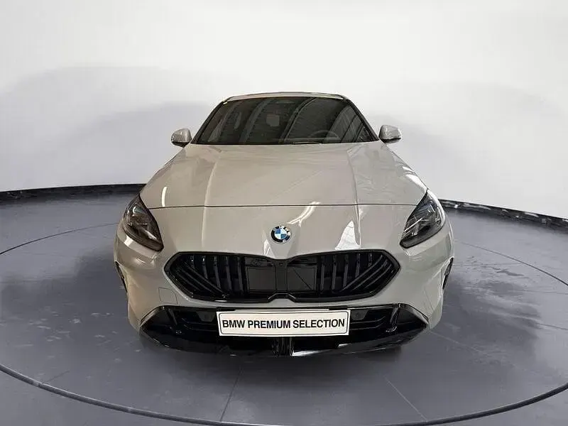 Nuova BMW 120 M Sport 163 CV (119 kW) 2026 Grigio Utilitaria