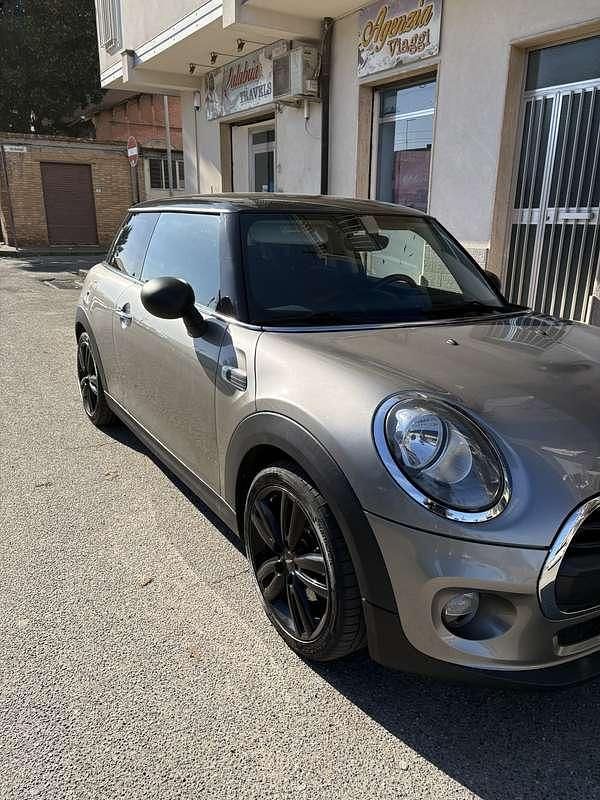 Usata Mini ONE 75 CV (55 kW) 2017 Grigio Utilitaria