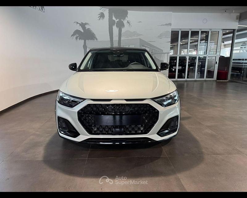 Nuova Audi A1 116 CV (85 kW) 2026 Argento SUV