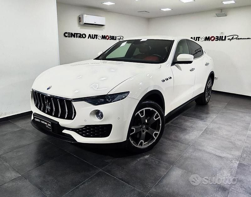 Usata Maserati Levante 275 CV (202 kW) 2017 Bianco SUV
