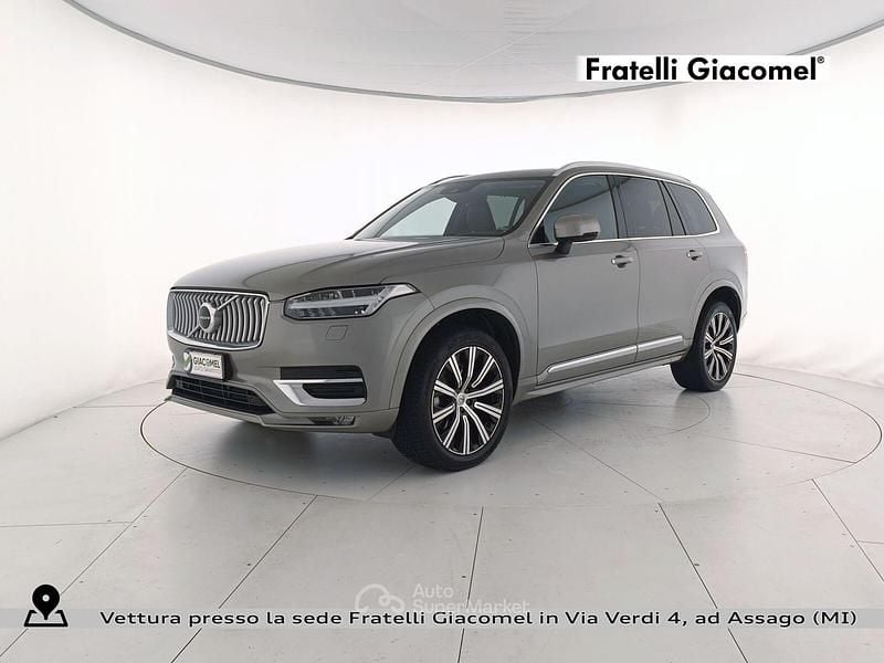 Usata Volvo XC90 Inscription 235 CV (172 kW) 2022 Oro SUV