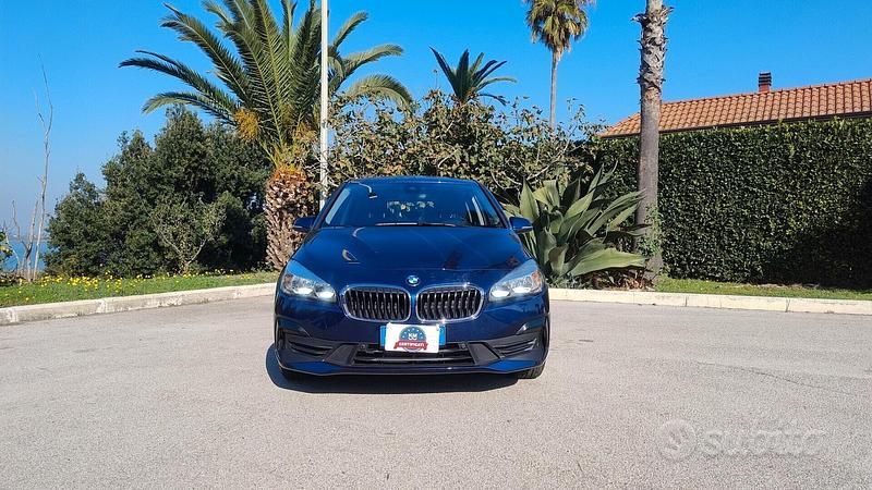 Usata BMW 216 Active Tourer Advantage 116 CV (85 kW) 2021 Blu/azzurro Monovolume
