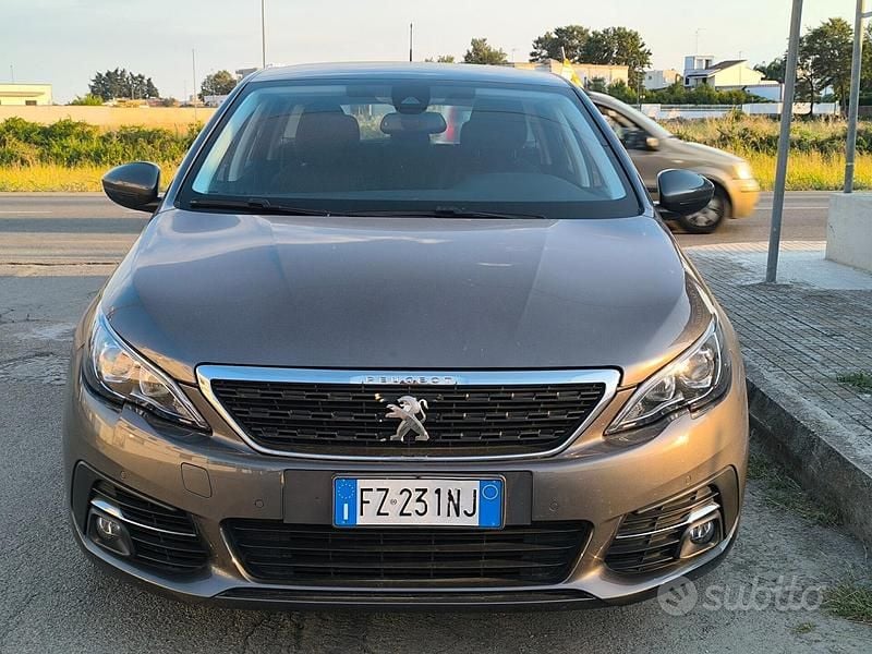 Usata Peugeot 308 SW Allure 130 CV (95 kW) 2019 Grigio Station wagon