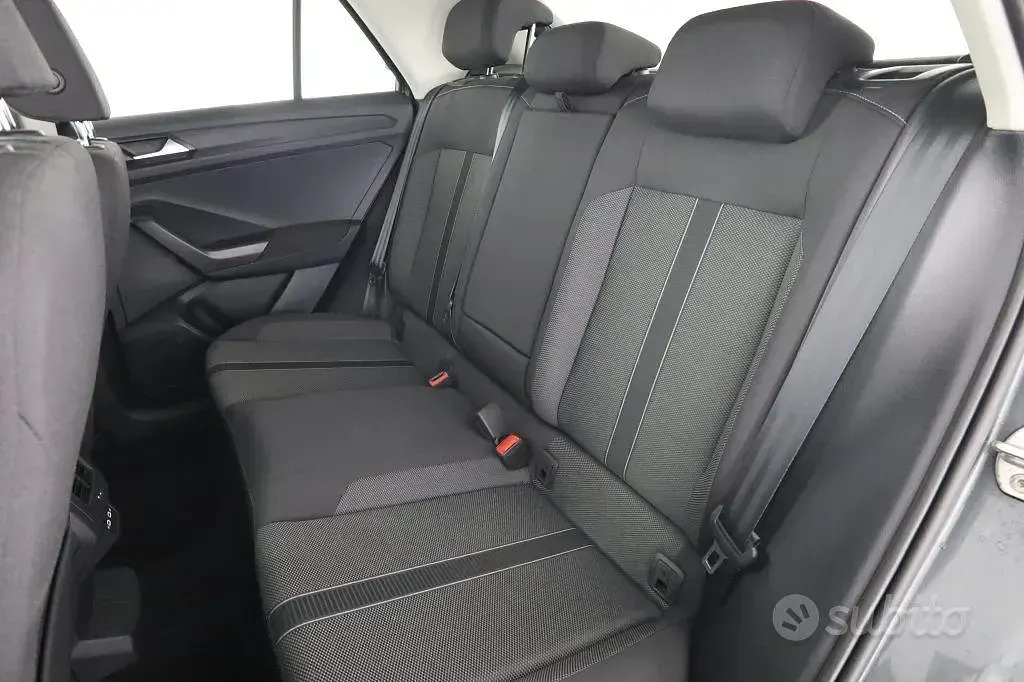Usata VW T-Roc Edition 150 CV (110 kW) 2024 Nero SUV