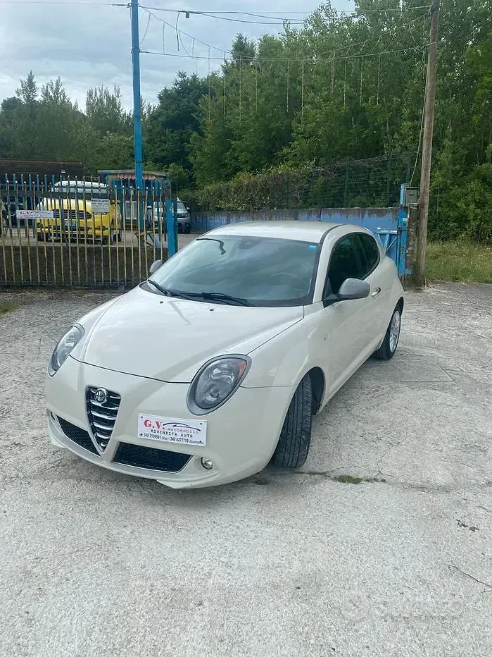 Usata Alfa Romeo MiTo 85 CV (62 kW) 2014 Beige Utilitaria