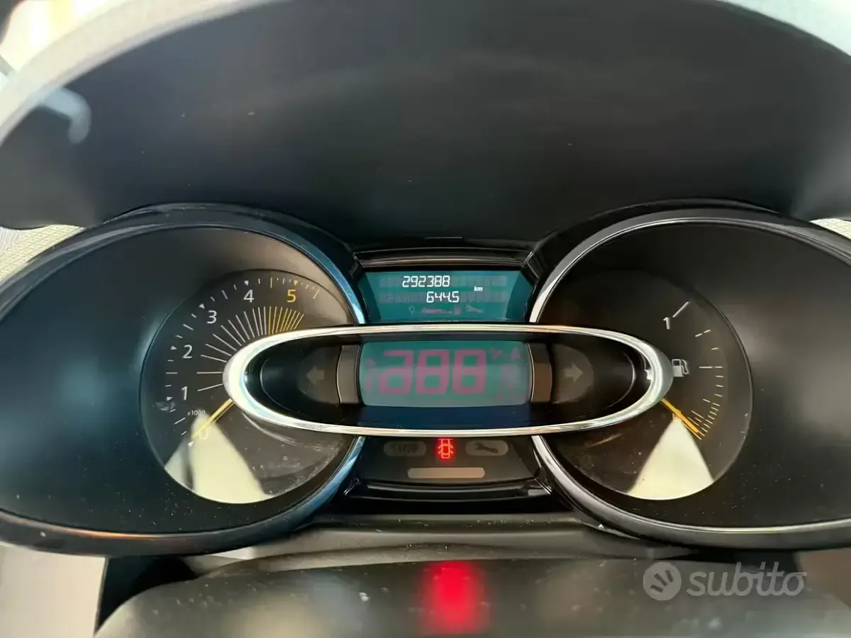 Usata Renault Clio IV 75 CV (55 kW) 2013 Bianco Berlina
