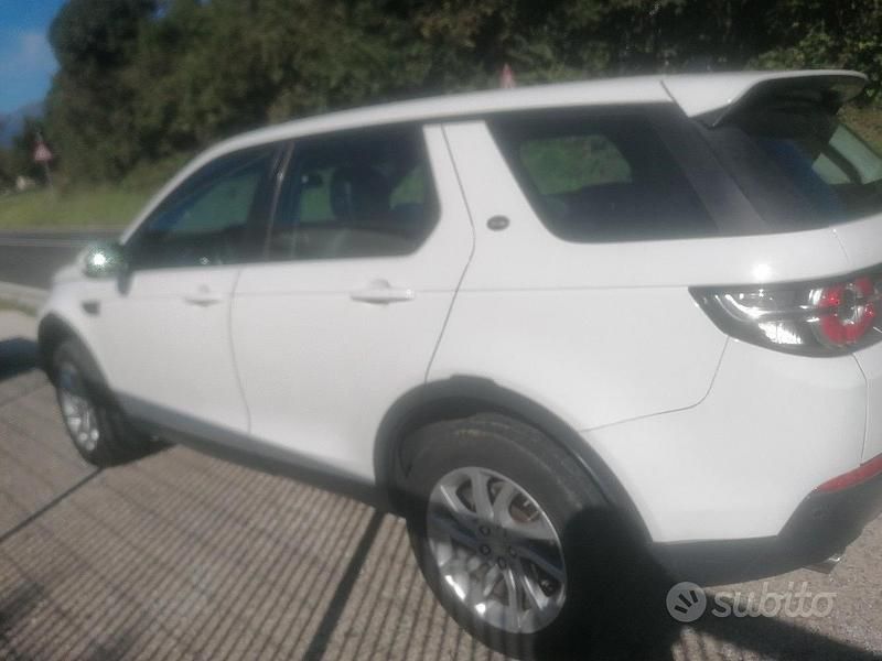 Usata Land Rover Discovery Sport 150 CV (110 kW) 2016 Bianco SUV