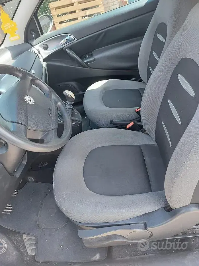 Usata Lancia Ypsilon 60 CV (44 kW) 2007 Utilitaria