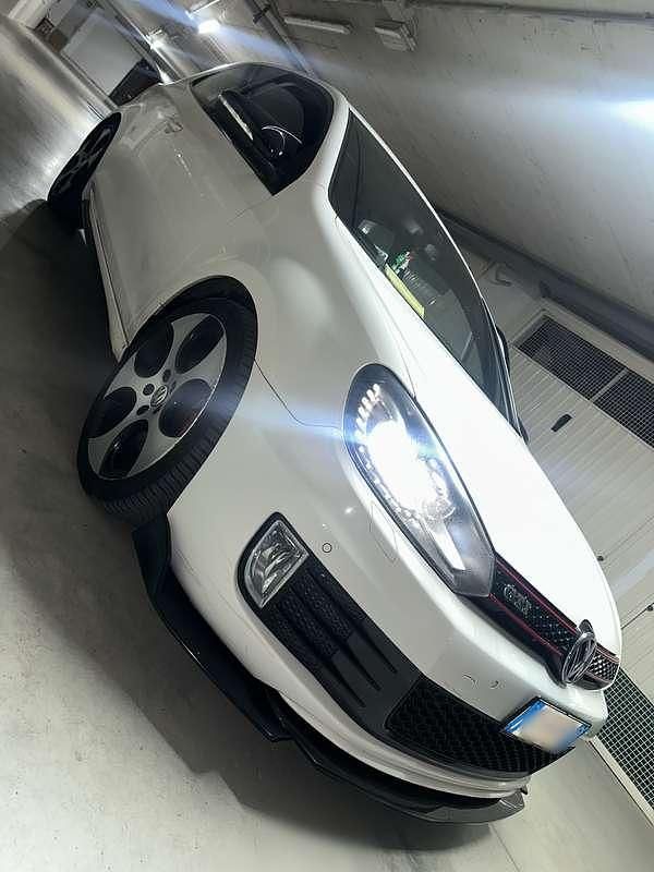 Usata VW Golf VI GTI 211 CV (155 kW) 2011 Utilitaria