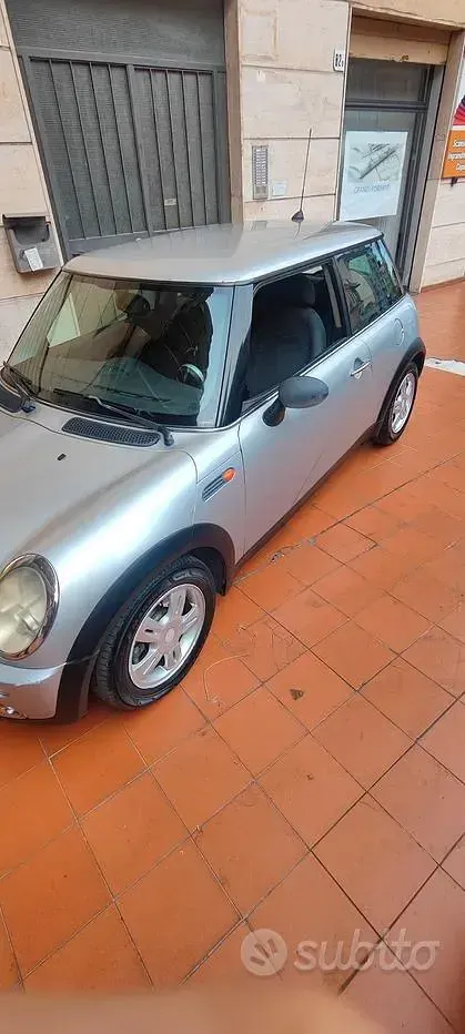 Usata Mini ONE 90 CV (66 kW) 2005 Grigio Utilitaria