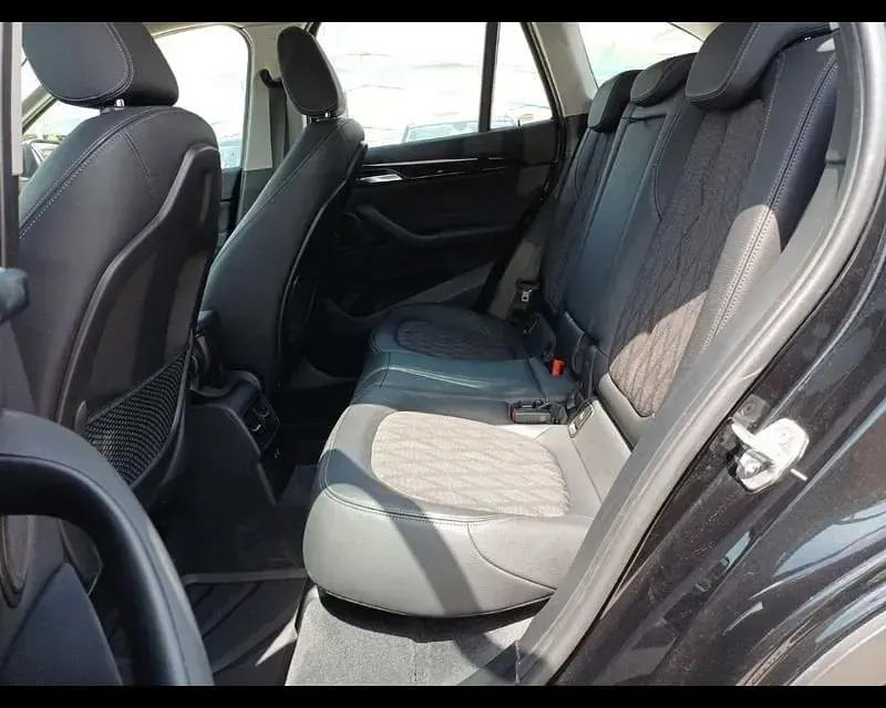 Usata BMW X1 Comfort Edition 150 CV (110 kW) 2018 Nero SUV