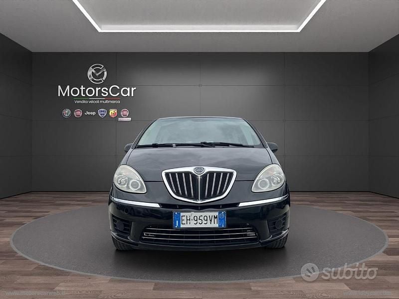 Usata Lancia Musa 77 CV (56 kW) 2011 Nero Monovolume