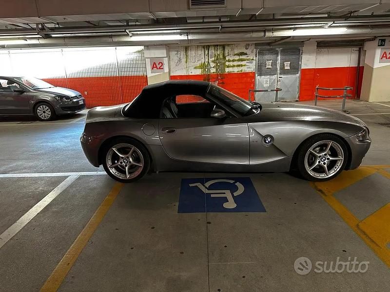 Usata BMW Z4 177 CV (130 kW) 2024 Grigio Cabrio