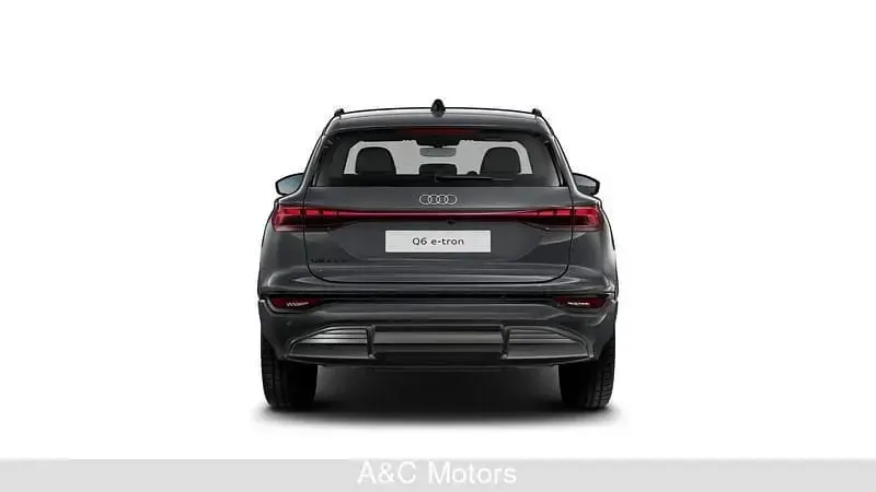 Nuova Audi Q6 e-tron S-Line 119 kW (163 CV) 2026 Grigio SUV