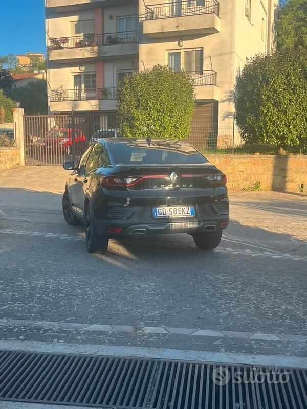Usata Renault Arkana R.S. 140 CV (102 kW) 2021 Nero SUV