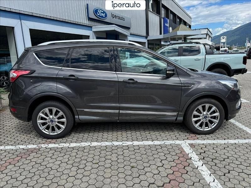 Usata Ford Kuga Vignale 150 CV (110 kW) 2018 Grigio SUV