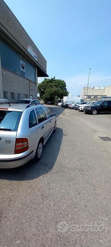 Usata Skoda Fabia 75 CV (55 kW) 2008 Utilitaria