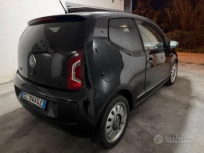 Usata VW up! Black Edition 75 CV (55 kW) 2012 Nero Utilitaria