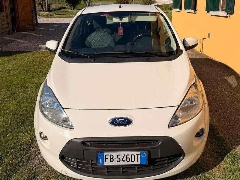 Usata Ford Ka 69 CV (50 kW) 2016 Bianco Berlina