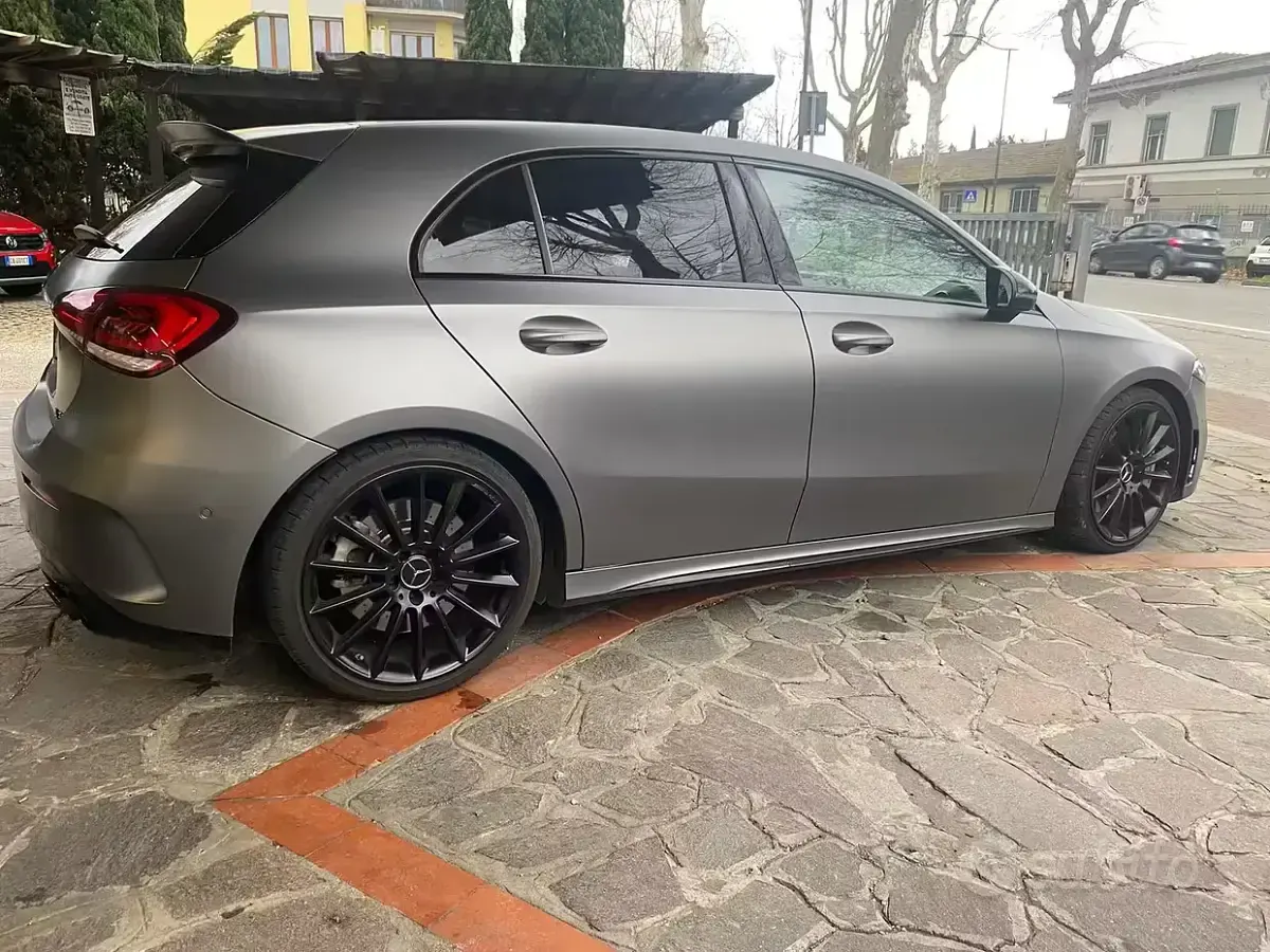 Usata Mercedes A35 AMG 306 CV (225 kW) 2019 Grigio Berlina