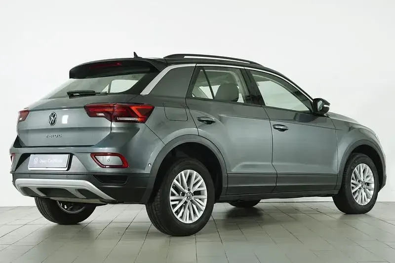 Usata VW T-Roc Life 150 CV (110 kW) 2025 Grigio SUV