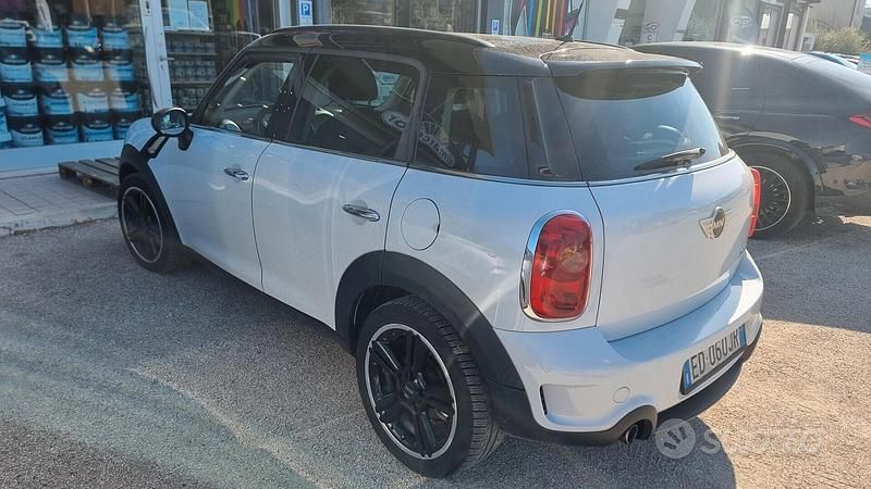 Usata Mini Cooper S Countryman 183 CV (134 kW) 2010 Bianco SUV