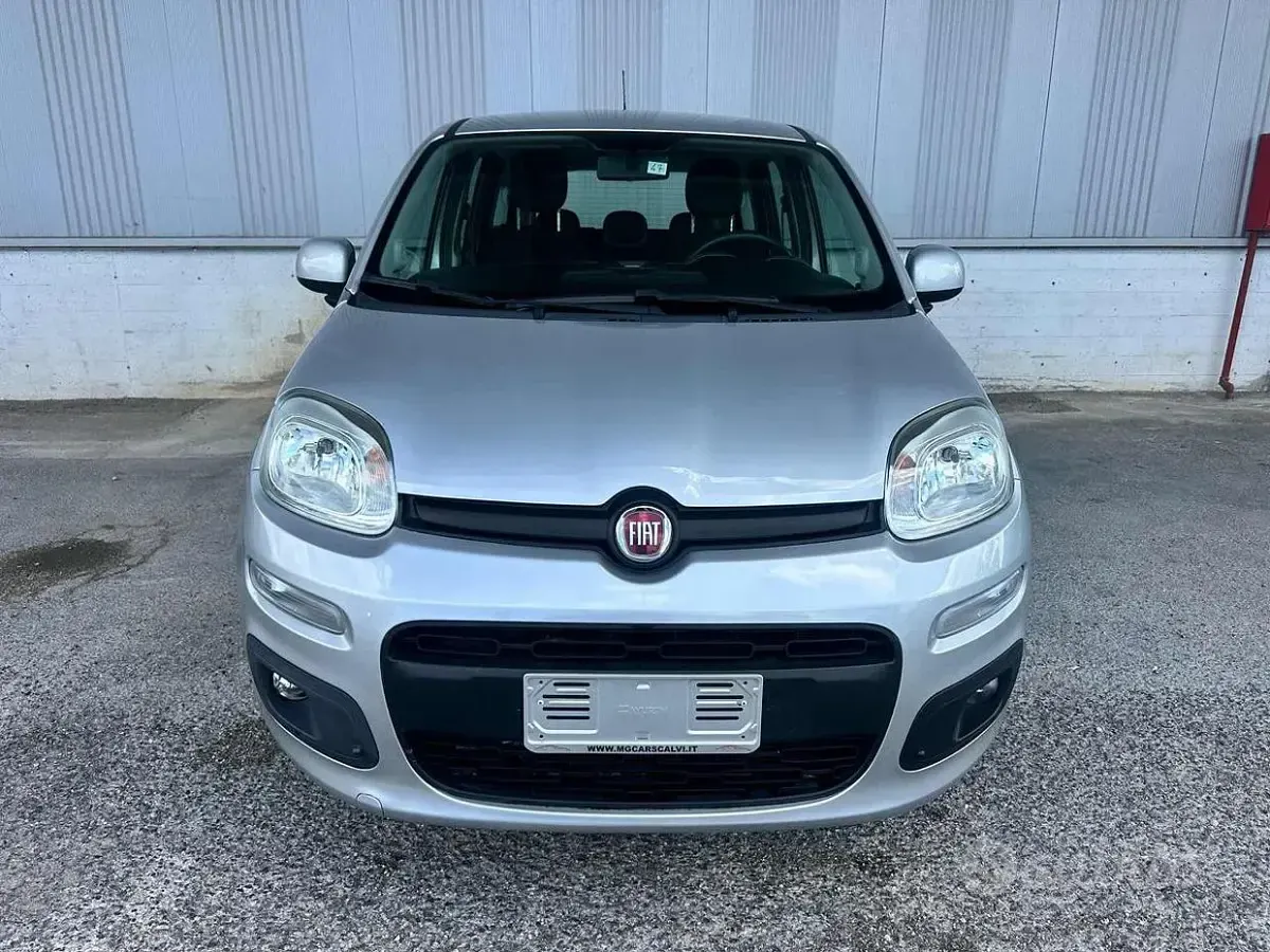 Usata Fiat Panda Lounge 69 CV (50 kW) 2020 Argento Utilitaria