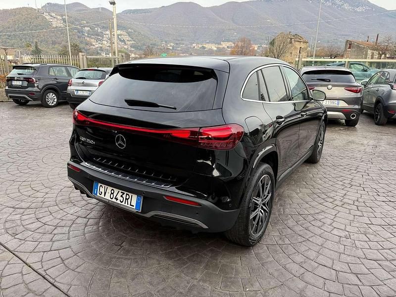 Usata Mercedes EQA250+ Advanced Plus 94 kW (129 CV) 2024 Nero SUV