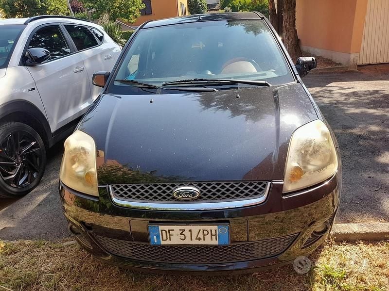 Usata Ford Fiesta 2007 Nero Utilitaria