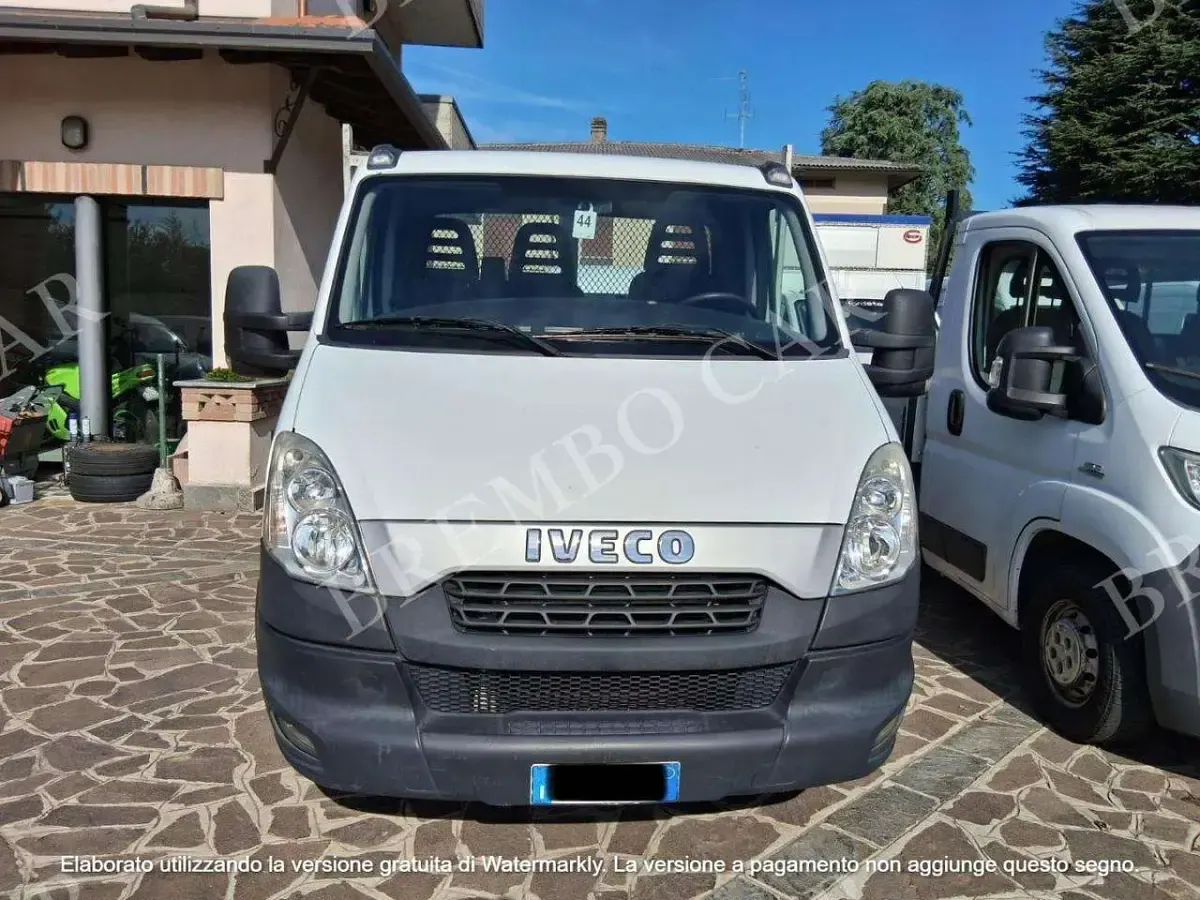 Usata Iveco Daily 145 CV (106 kW) 2014 Bianco Furgone