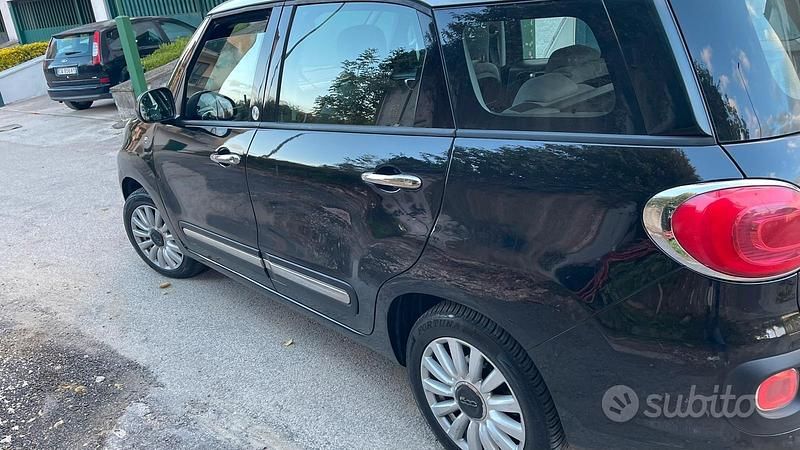 Usata Fiat 500L Living 120 CV (88 kW) 2014 Nero Monovolume