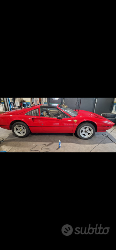 Usato 1984 Ferrari 308 2.9 Benzin 240 CV (85.000 €)