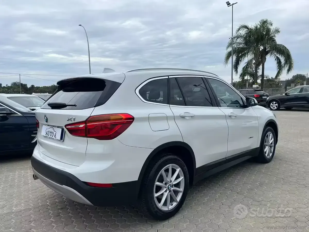 Usata BMW X1 Efficient Dynamics 150 CV (110 kW) 2017 Bianco SUV