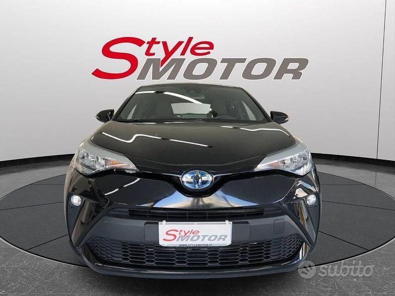 Nero Usata 2022 Toyota C-HR Active SUV | 19.999 € (Buon prezzo) - Immagine 1/4