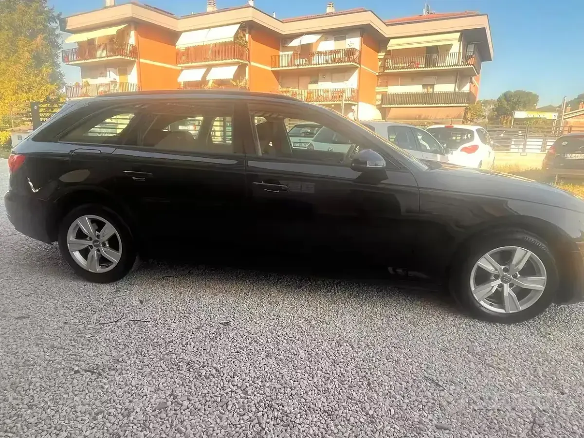 Usata Audi A4 150 CV (110 kW) 2018 Grigio Station wagon