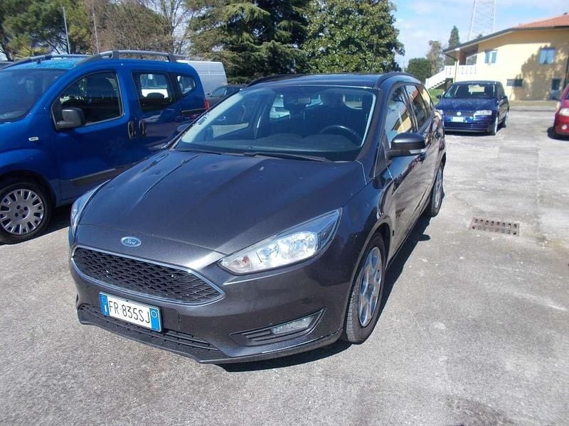 Usata Ford Focus Business Edition 95 CV (69 kW) 2018 Grigio Station wagon