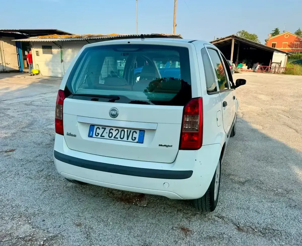 Usata Fiat Idea 69 CV (50 kW) 2009 Bianco Monovolume
