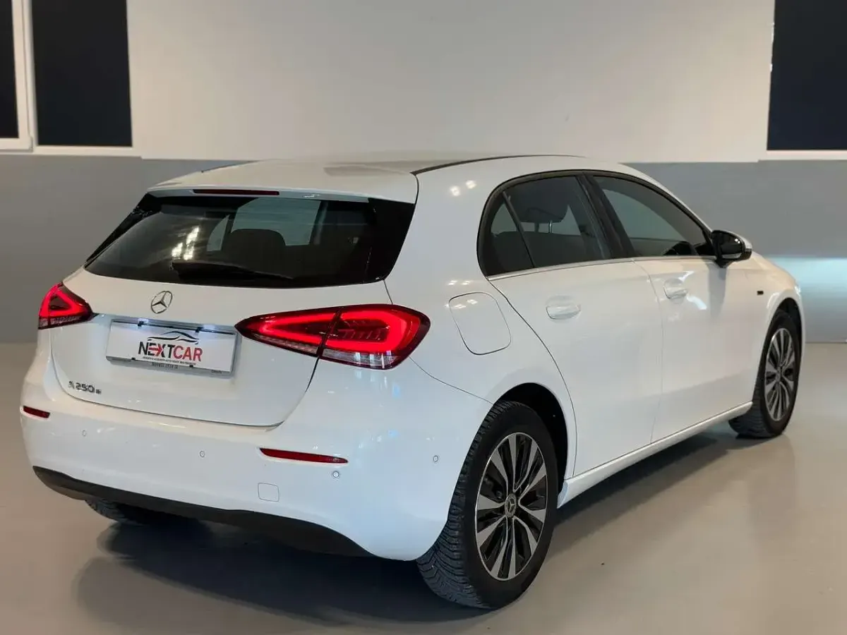 Usata Mercedes A250 Premium 160 CV (117 kW) 2021 Bianco Berlina