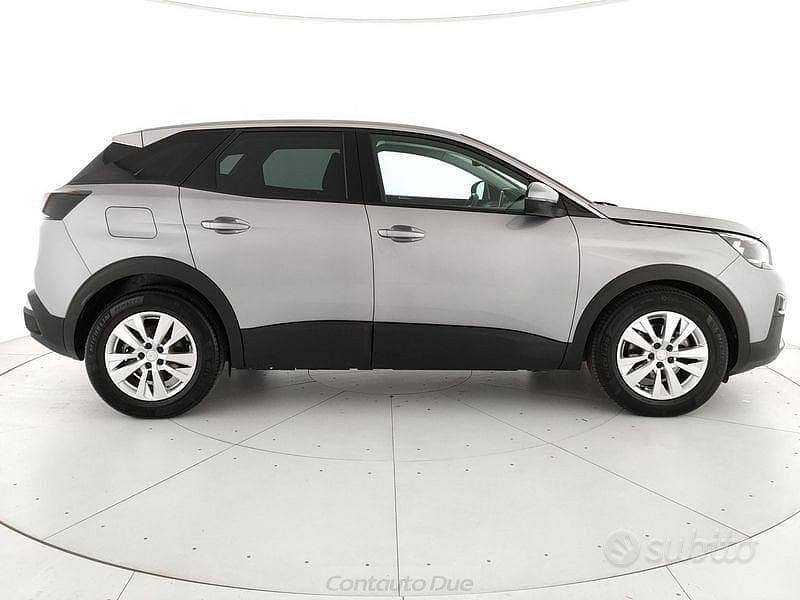 Usata Peugeot 3008 Business-Line 130 CV (95 kW) 2020 Grigio SUV