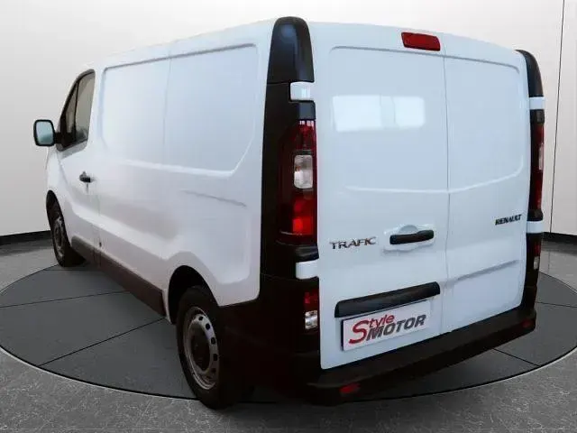 Usata Renault Trafic 110 CV (80 kW) 2024 Bianco