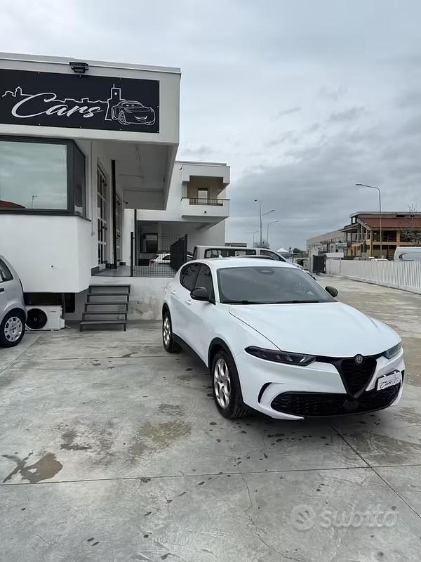 Usata Alfa Romeo Tonale Sprint 130 CV (95 kW) 2023 Bianco SUV
