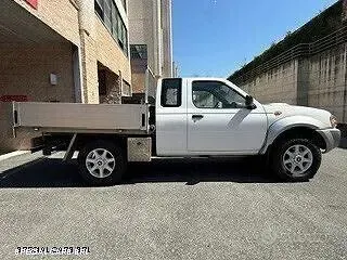 Brugt Nissan Navara 133 HK (97 kW) 2010 Hvid Pickup / Ladvogn