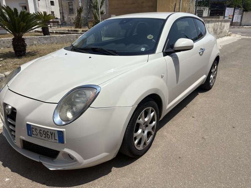 Usata 2014 Alfa Romeo MiTo Distinctive Due volumi | 2999 € (Super prezzo) - Immagine 1/4